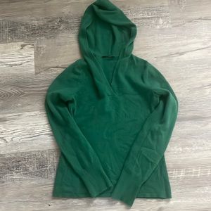 Ellie Tahari cashmere sweater